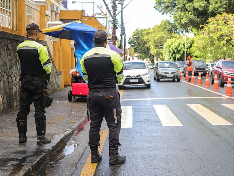 Semob prossegue com fiscalização do transporte escolar clandestino em Salvador