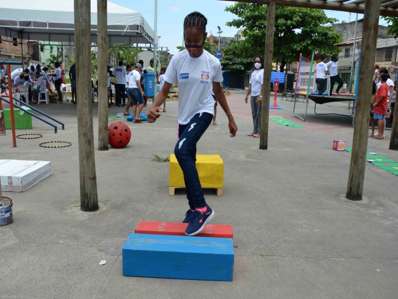 FCM promove dia de diversão para crianças em Periperi