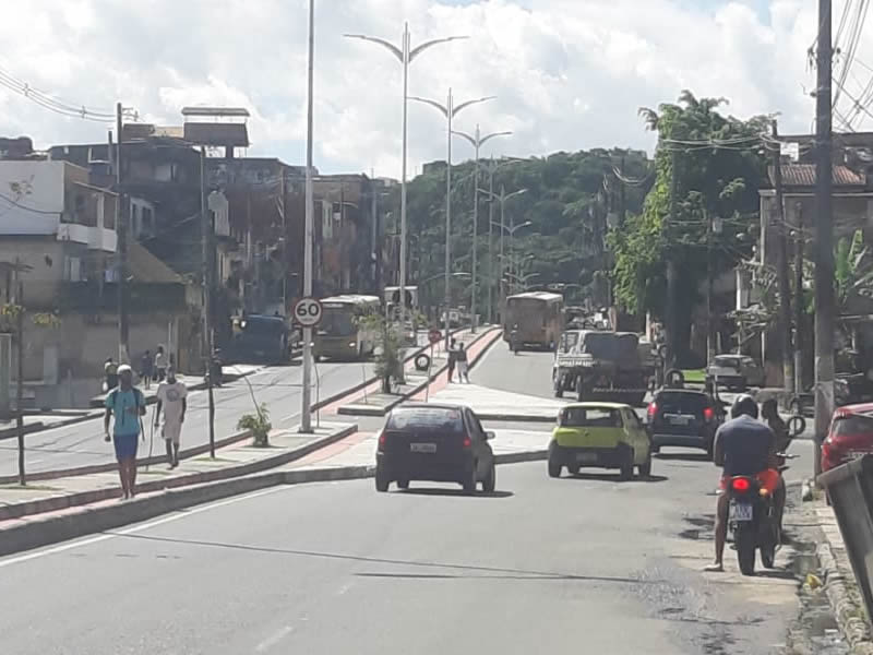 Motoristas insatisfeitos com intervenção viária na avenida Suburbana