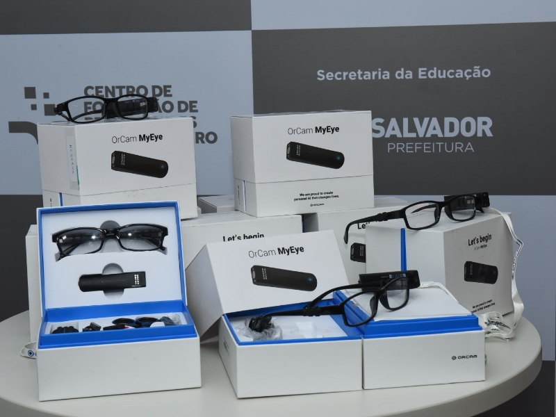 Prefeitura vai distribuir 100 óculos com tecnologia assistiva para rede de educação