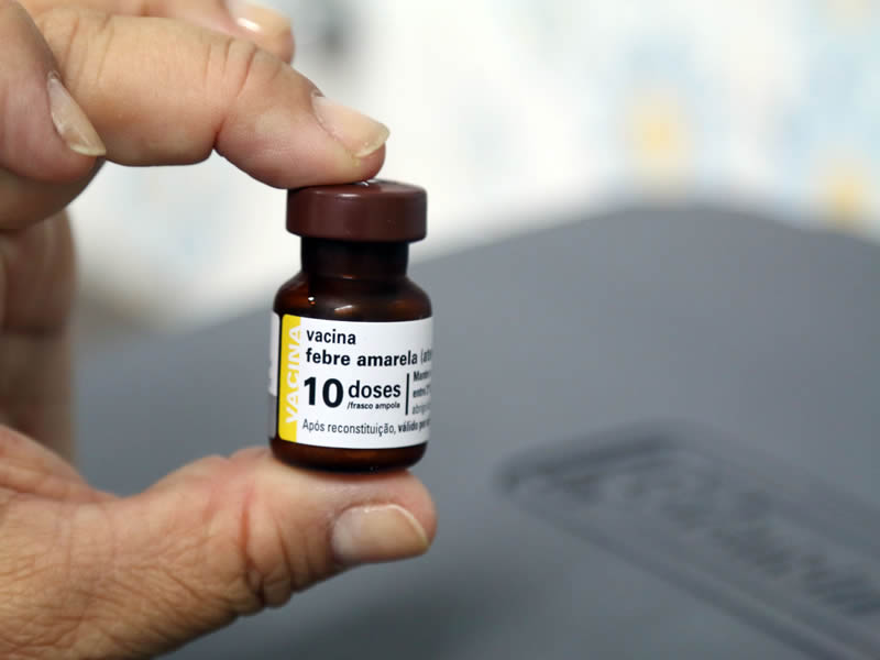 Vacinação contra febre amarela prossegue nos postos de Salvador
