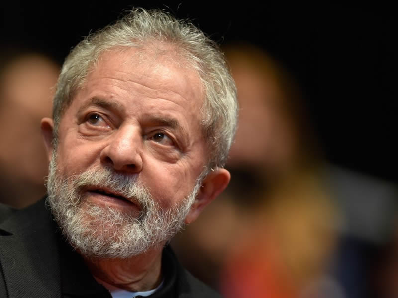 Sérgio Moro determina prisão do ex-presidente Lula