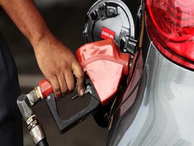 Petrobras reduz em 0,48% preço da gasolina nas refinarias
