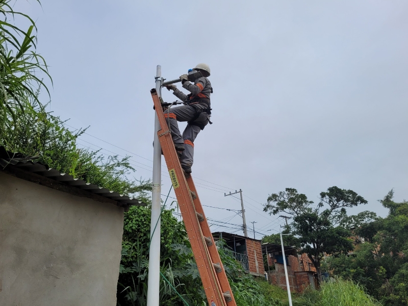 Diretoria de Iluminação Pública intensifica ações para minimizar efeitos das chuvas em Salvador
