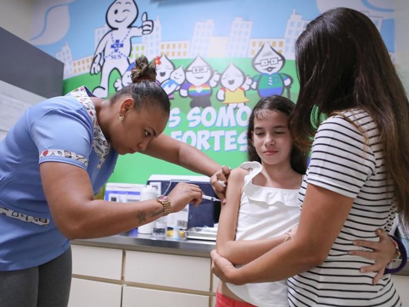 Mobilização Salvador contra a Dengue leva vacinação para nove shoppings neste sábado (2)