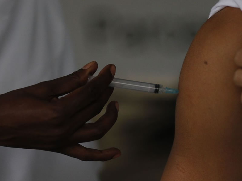 Brasil ultrapassa 100 milhões de pessoas com ciclo vacinal completo