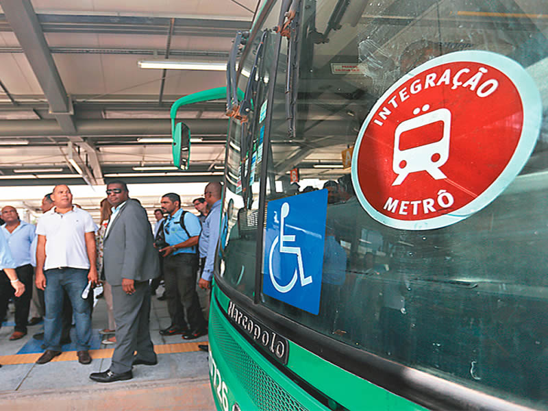 Mais 144 linhas de ônibus urbanos se integrarão ao metrô até julho